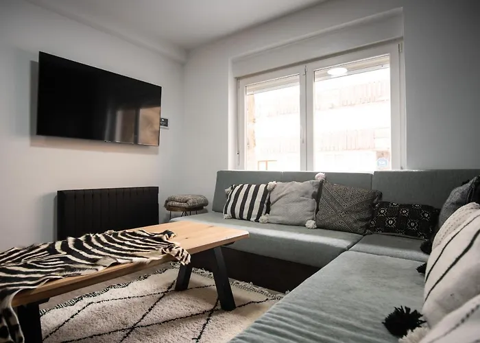 Apartman Edelweiss House - Parking Y Wifi Gratis Sierra Nevada