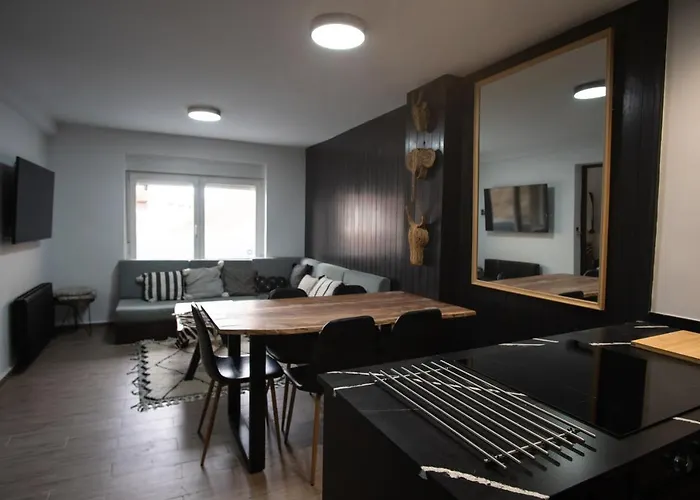 Edelweiss House - Parking Y Wifi Gratis Apartman