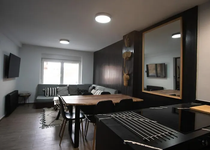 Edelweiss House - Parking Y Wifi Gratis *